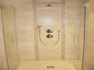 Badsanierung - Dusche nach Fertigstellung Badsanierung - Dusche nach Fertigstellung