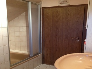Badsanierung - Dusche vor der Sanierung Badsanierung - Dusche vor der Sanierung